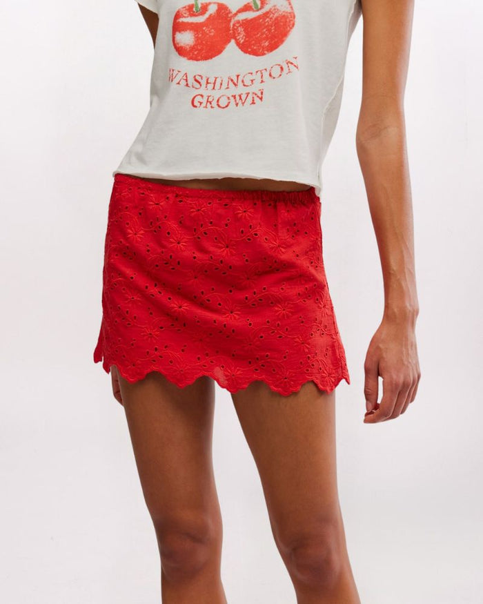 EYES ON YOU SKORT, HI RSK RED