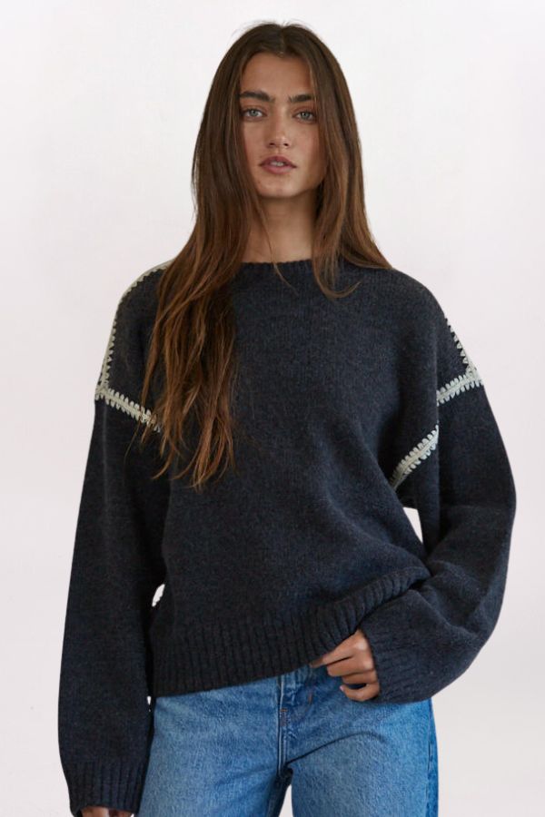 WIDE STITCH DETAIL SWEATER