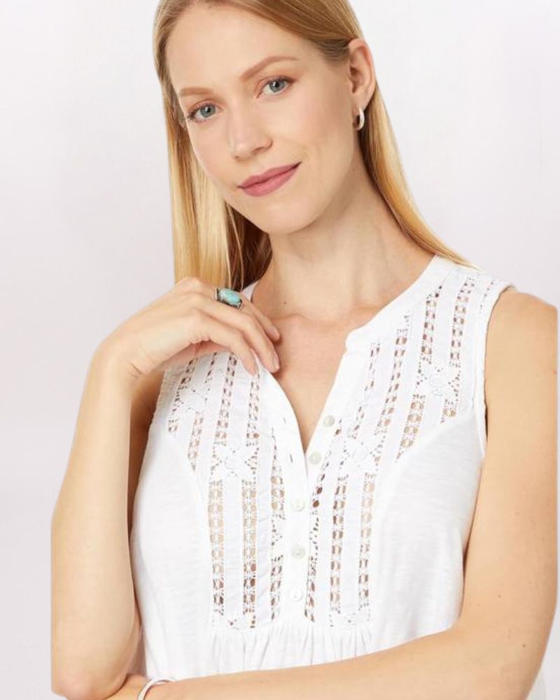 SL LACE YOKE HENLEY SUNKISSED TOP