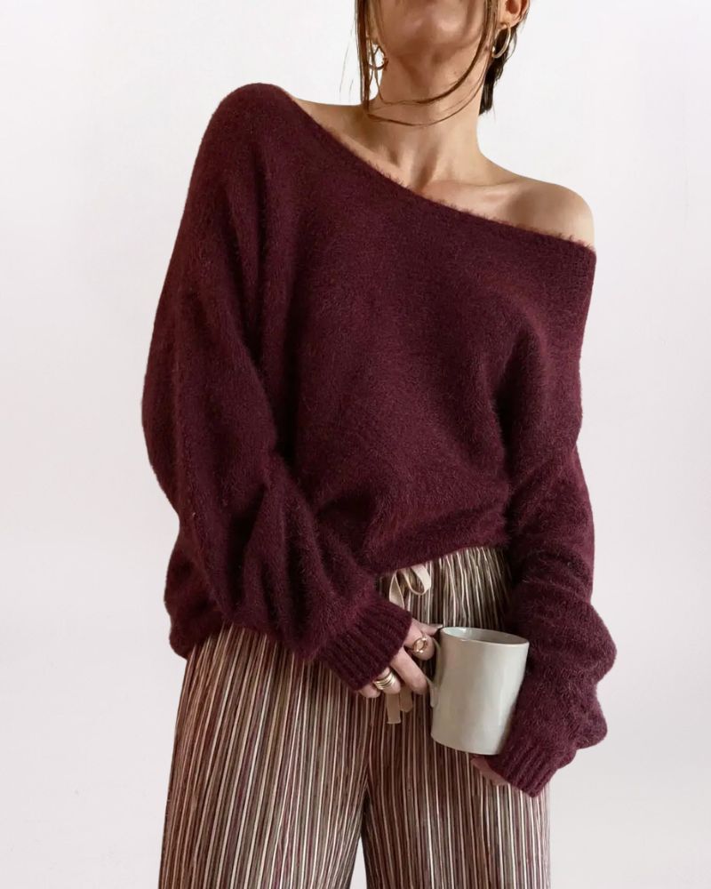 DOLMAN OFF SHOULDER SWEATER, BURG