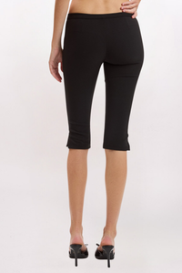 SEAM DETAIL CAPRI PANT
