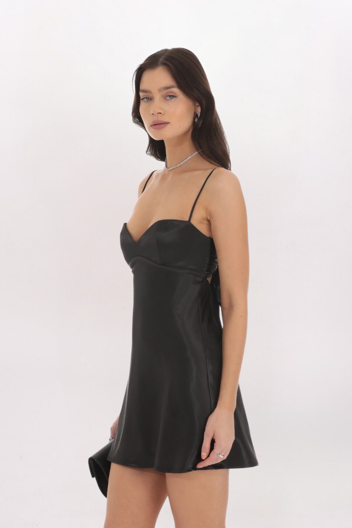 SWEETHEART NECK TIE BACK DRESS